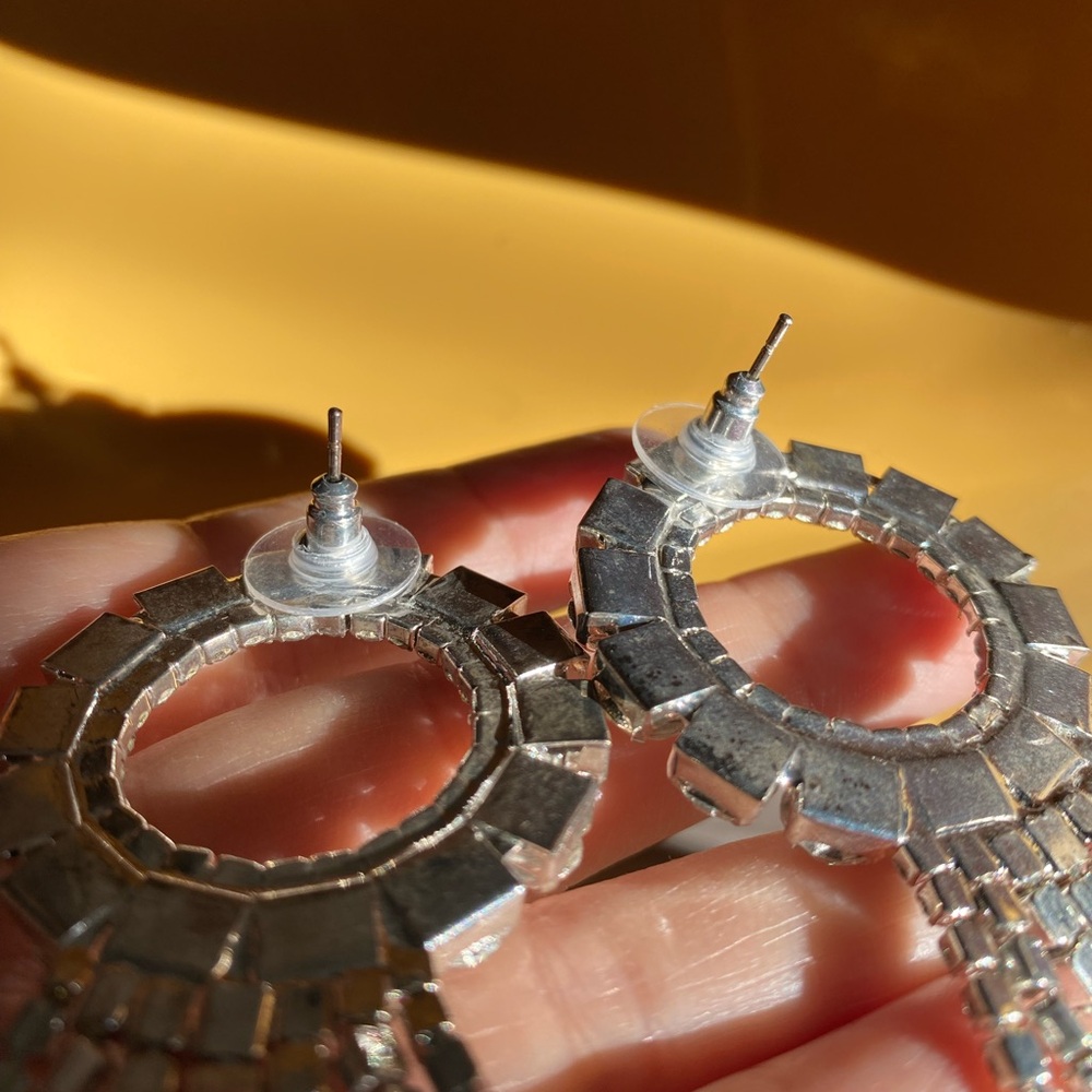 Beautiful Vintage Rhinestone Waterfall Earrings - image 5